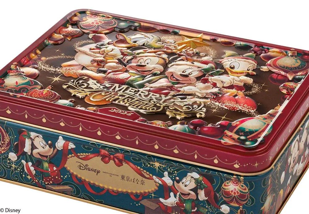 【東京ばな奈】2025クリスマス限定缶は、キラキラの飾りつけにいそしむ「ミッキー&フレンズ」デザイン！公式通販では先行予約を開始 画像 3