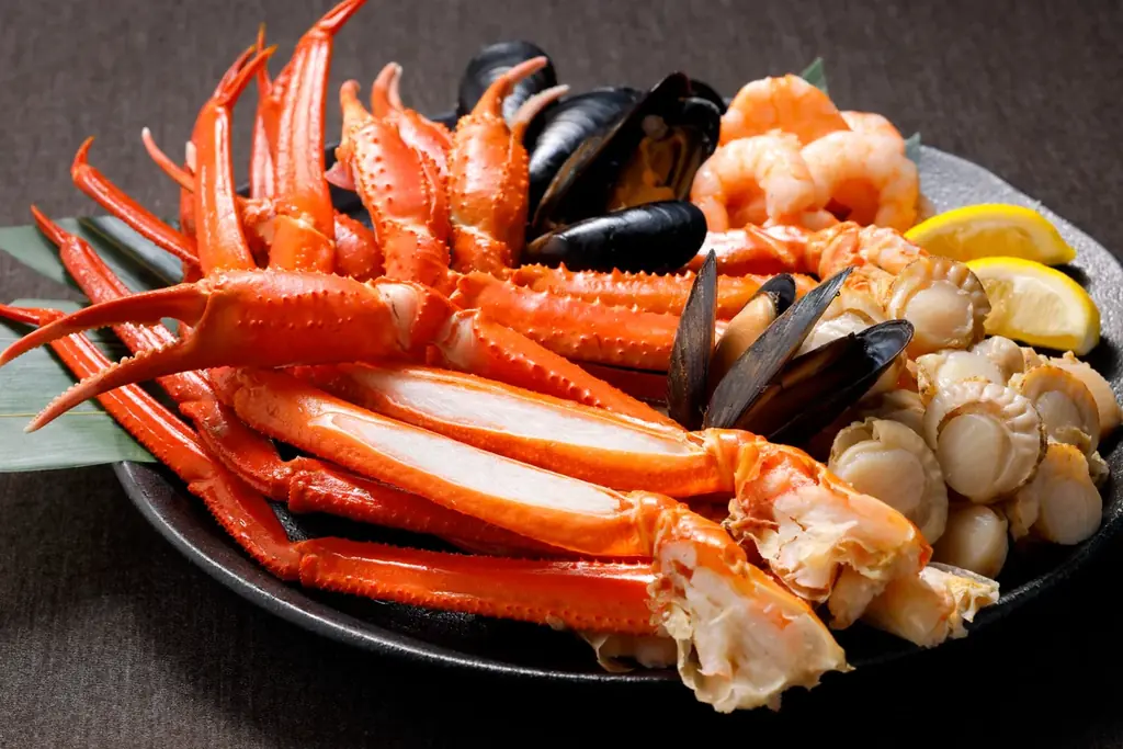 クリスマスと新年を祝う特別なディナーブッフェ＆人気のケーキバイキングを開催　札幌東急REIホテルで、旬の北海道食材を使用したメニューとともに贅沢なひとときを。 画像 6