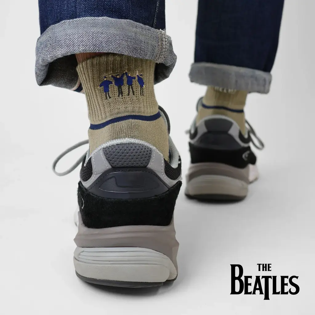 ザ・ビートルズ「HELP!」発売60周年！アルバムのデザインを落とし込んだソックス第2弾 画像 2