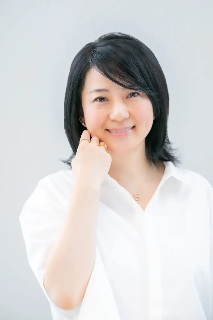 クリスマス限定販売。新作K18イニシャルコインペンダントネックレスをSeptember5から10月23日発売。 画像 8