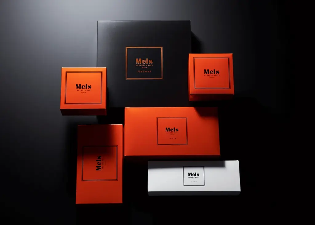 渋谷限定「Mels CARAMELWORKS」× 大阪堀江の人気アパレルブランド「Démodée（デモデ）」 遊び心溢れるコラボポーチと人気商品「Melmel」の限定セットが11/1（土）から新発売！ 画像 9