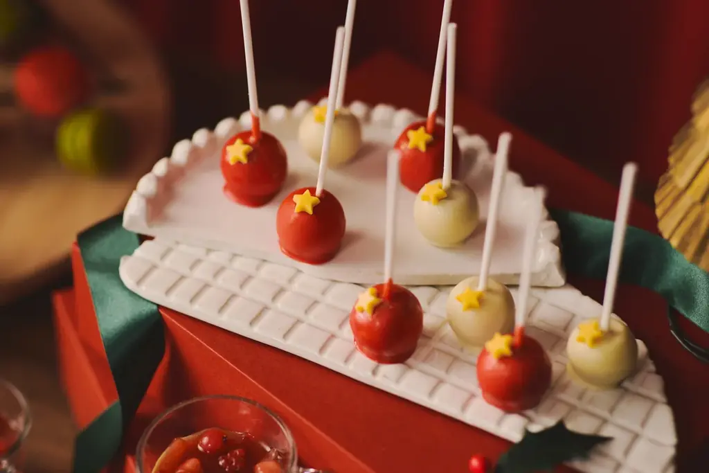 ホリデーシーズンを味わい尽くす甘いスイーツパーティー　季節限定のクリスマススイーツビュッフェを開催 画像 13