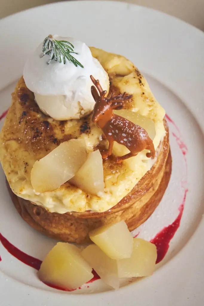 洋なし香るブリュレパンケーキで、冬のはじまりにクリスマスの気配を 画像 3