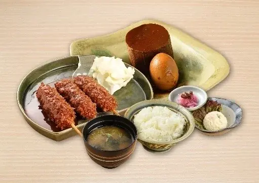 JR名古屋駅1番線企画 ２０２５年秋　レトロ大衆酒場 『昔の矢場とん』 期間限定オープン！ 画像 3