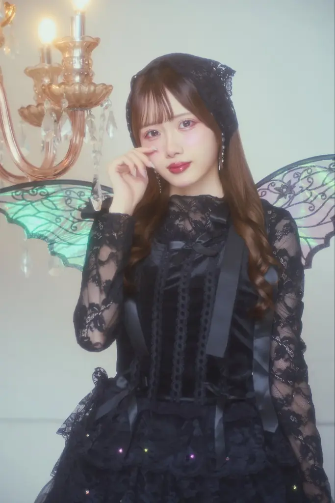 LilyS/ash、ハロウィンビジュアルを解禁！今年のテーマは“ブラックフェアリー” 画像 2