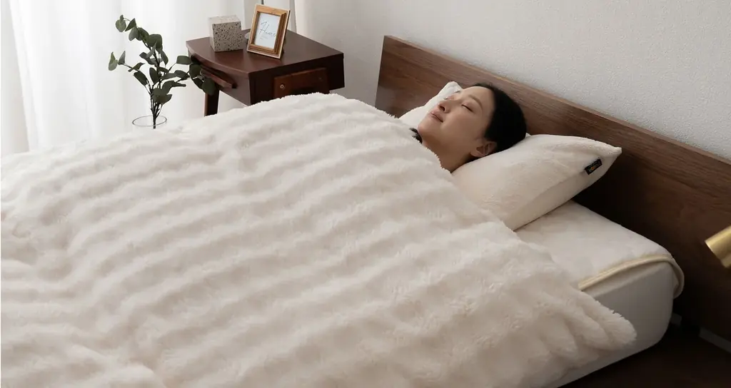 吸湿発熱する特殊素材を使った冬の人気シリーズ「エムールヒート」から“もこもこ”の見た目が可愛い掛け布団カバーが新登場！ 画像 9