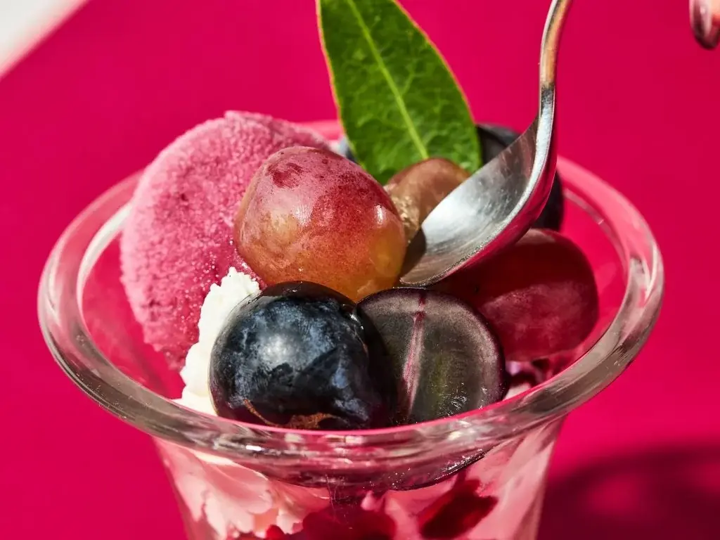 フタバフルーツパーラー新宿店・川崎店で、旬の葡萄を使用した期間限定スイーツの販売を開始！ 画像 2