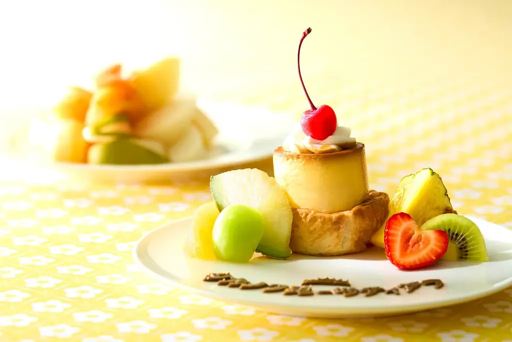 【タカノフルーツパーラー】クラシカルな喫茶店メニューを季節のフルーツとともに楽しむ、11月のタカノフルーツティアラ 画像 1