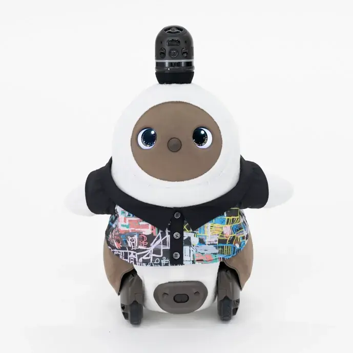 『LOVOT』が「ヘラルボニー」とコラボレーション。異彩を放つアーティストの作品が、『LOVOT』との日常を彩るウェアコレクションに。 画像 13