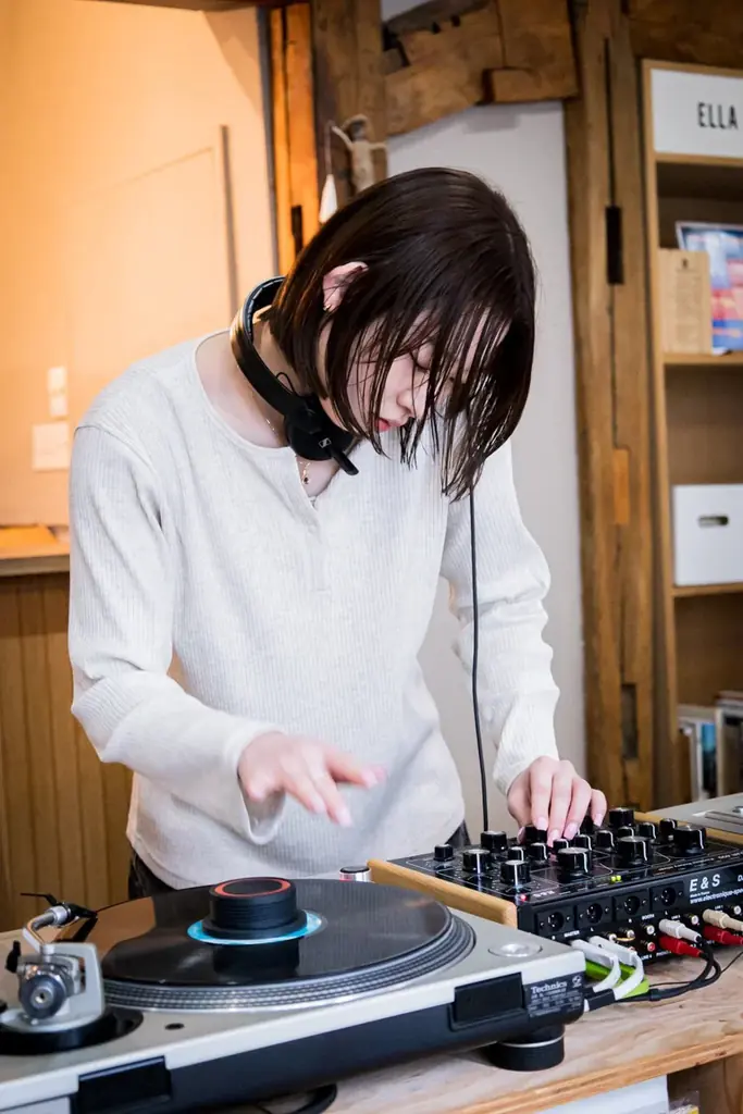 12月6日(土)にサーキットイベント「下北沢にて」と「レコードの日」がコラボ！レコードマーケット&DJイベントが下北沢駅近くにて開催決定！ 画像 5