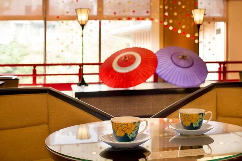 加賀・山中温泉【のどぐろ・能登牛・ズワイ蟹】会席料理と “SAKE BAR べに蔵” で地酒3種の飲み比べ 画像 16