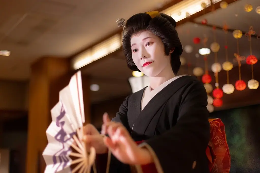 加賀・山中温泉【のどぐろ・能登牛・ズワイ蟹】会席料理と “SAKE BAR べに蔵” で地酒3種の飲み比べ 画像 26