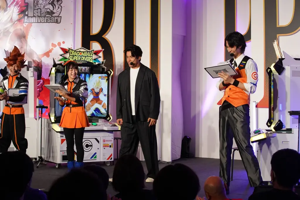 「ドラゴンボールスーパーダイバーズ」の大ファンである俳優の伊藤英明さんがゲストで登場！ゲームの見どころや１周年を記念した新商品の魅力を公開！ドラゴンボールスーパーダイバーズ「超周年BUPPAフェス」 画像 3