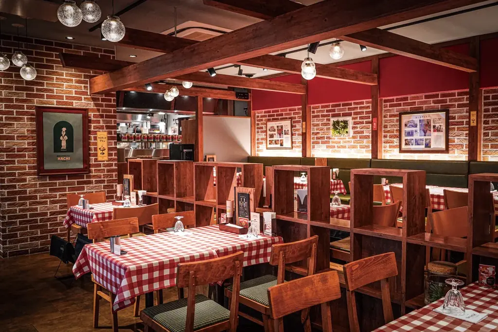 ハチ食品×レストランHACHI　コラボレーション調印式を実施　　　～第一弾「HACHIの蜂カレー」提供へ～ 画像 2