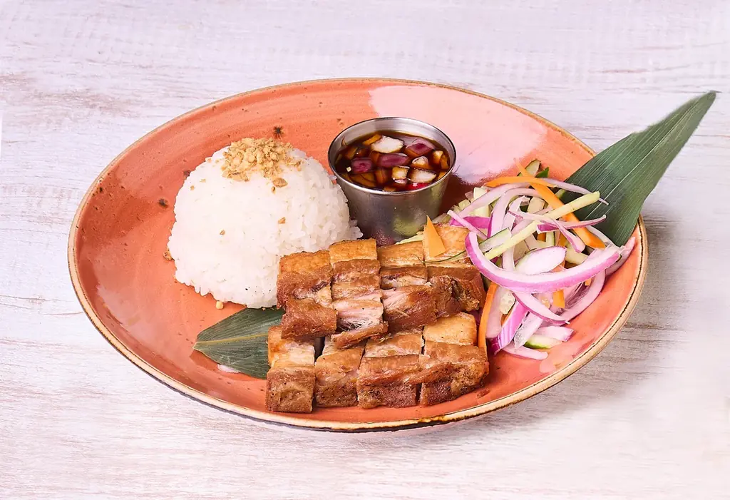 「ハードロックカフェ」横浜店　フィリピン大使館とコラボ「Maligayang Pasko！（メリークリスマス！）」 画像 2