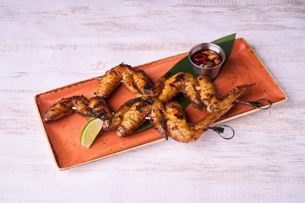 「ハードロックカフェ」横浜店　フィリピン大使館とコラボ「Maligayang Pasko！（メリークリスマス！）」 画像 3