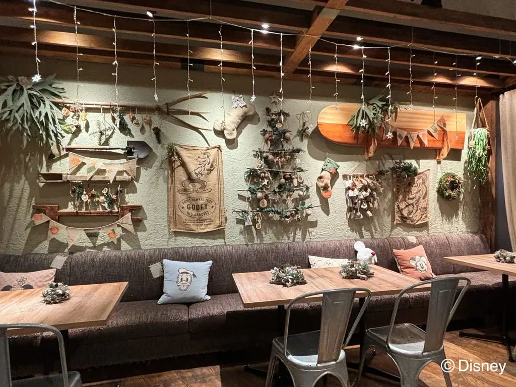 【ディズニーの世界観で楽しむクリスマス】「Disney HARVEST MARKET」でキャラクター個室がクリスマス仕様に。クリスマス限定メニューも販売。 画像 6