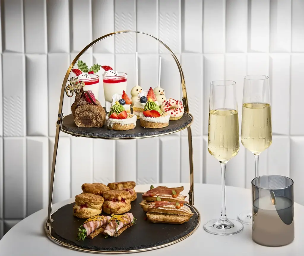 アロフト大阪堂島「クリスマス アフタヌーンティー」 2025年11月～12月限定開催 画像 4