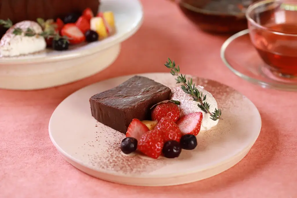 叶 匠壽庵のカフェ人気メニューを商品化　濃厚チョコレート『梅ほころび てりーぬしょこら』11月1日発売！ 画像 5