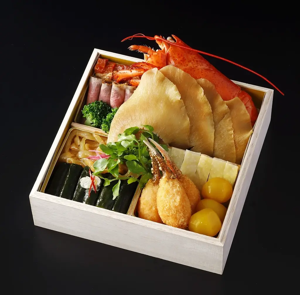 和・洋・中・フレンチの饗宴。全7種の特製おせち、ご予約受付中！ 画像 5