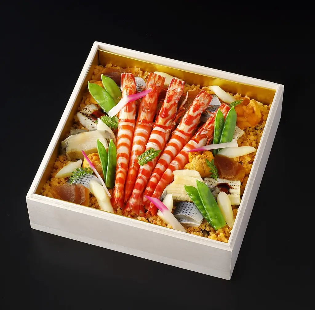 和・洋・中・フレンチの饗宴。全7種の特製おせち、ご予約受付中！ 画像 6