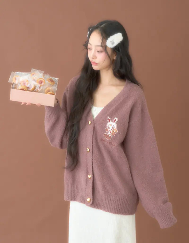 大人気のナルミヤキャラクターズ「べリエちゃん」とレディースアパレルブランド「Mi-je（ミジェ）」の初コラボ商品が2025年11月8日(土)より発売。 画像 5