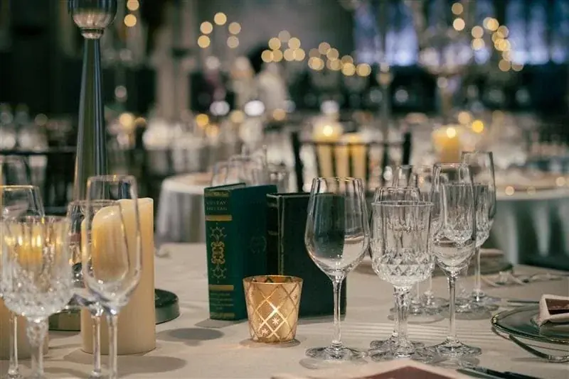 400本のキャンドルの光が煌めく大広間で、魔法のようなクリスマスディナーを 「ホグワーツディナー」 待望の開催決定 画像 4