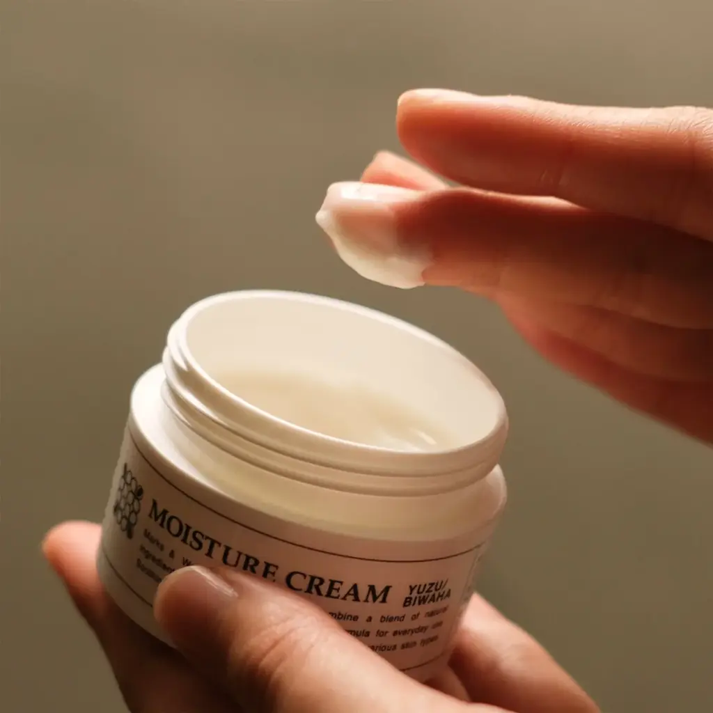 MARKS&WEB（マークスアンドウェブ）から季節限定「ユズ/ビワ葉」が登場　高保湿化粧水など全8アイテムを11月1日(土)発売 画像 7