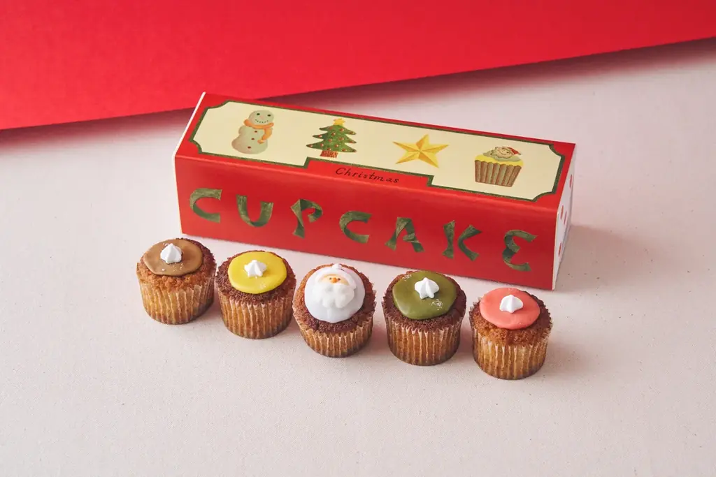 フェアリーケーキフェアのクリスマス2025、第一弾がスタート！寄付つきネコクッキー缶や、どうぶつショートケーキなど、クリスマス気分を彩る限定スイーツが勢ぞろい。 画像 16