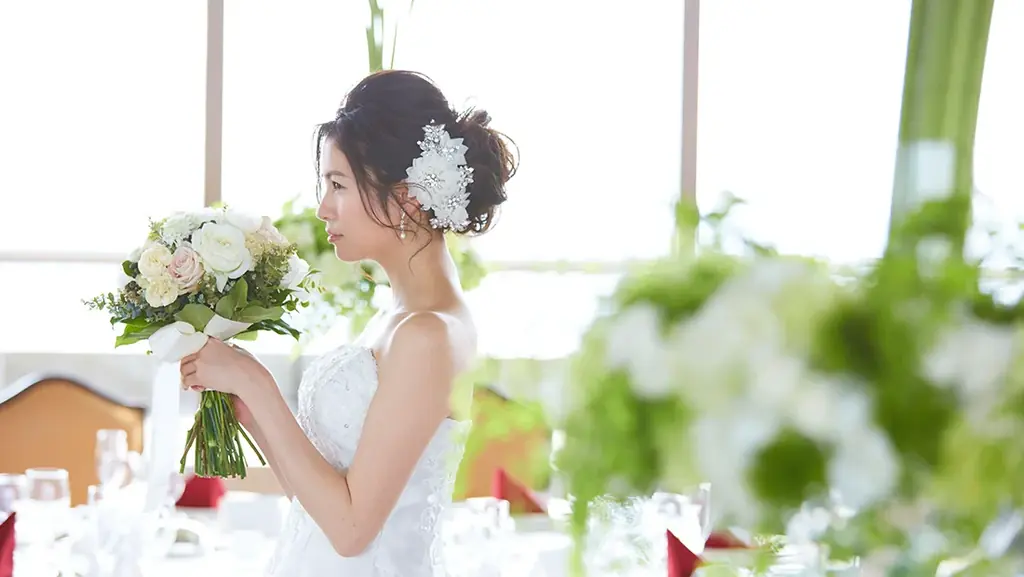 埼玉県内屈指のスカイビューを誇るロイヤルパインズホテル浦和では 「貸し切りスカイウエディングプラン」を2025年11月より先行販売開始いたします。 画像 4