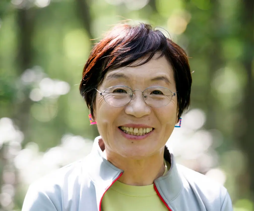 吉永小百合さん主演映画でも話題！世界初の快挙をなしとげた日本人女性登山家〈初の伝記絵本〉『世界ではじめてエベレストの頂点に立った女性　登山家 田部井淳子の物語』10/28発売！ 画像 2