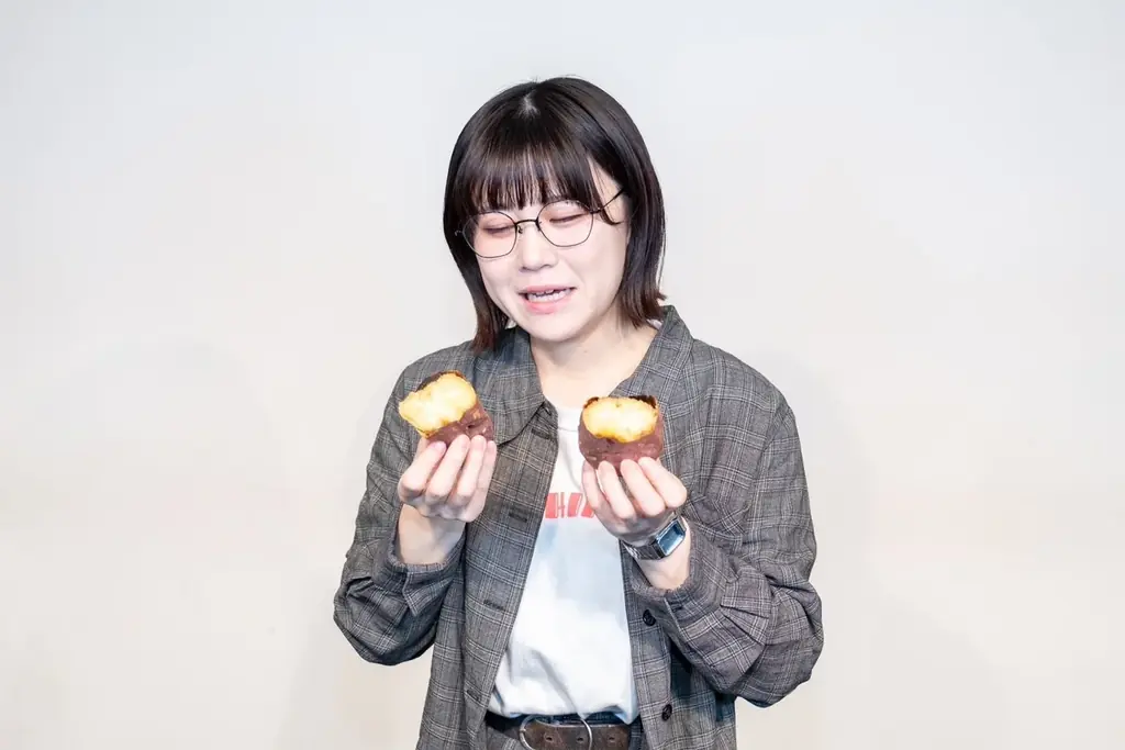 【THE W8代目女王が綴る、立ち行かない「私たち」への応援歌】にぼしいわしの伽説いわし『しょぼくれおかたづけ』が2025年12月11日（木）に発売決定！ 画像 2