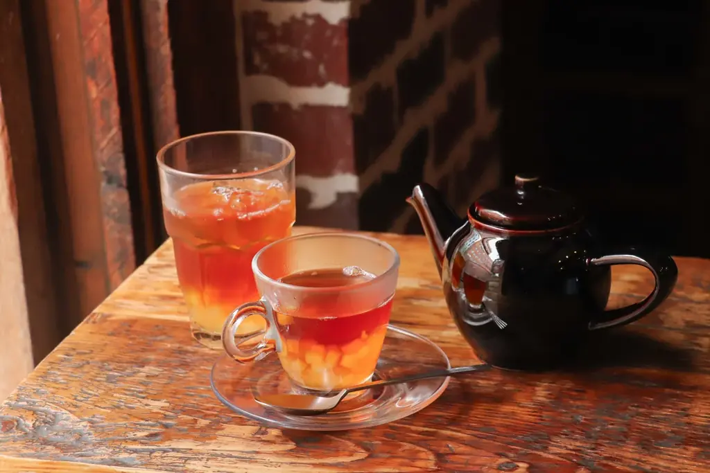 アップルパイ専門店「グラニースミス」、「カレルチャペック 紅茶店」とのコラボメニューを、2025年11月1日（土）“紅茶の日”より販売開始！ 画像 6