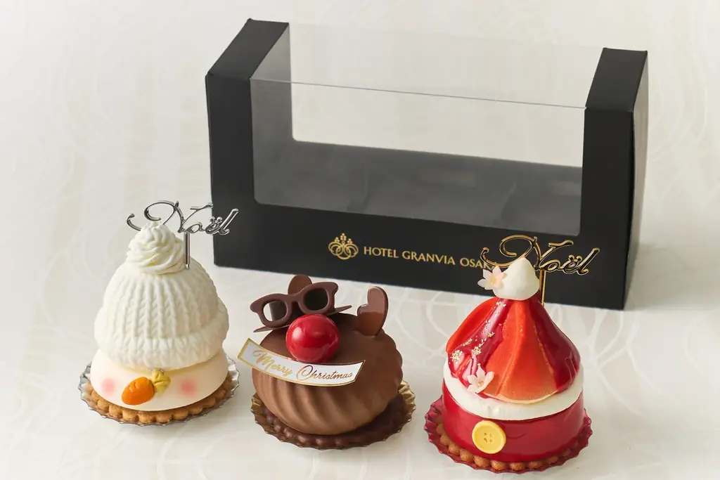 【ホテルグランヴィア大阪】ストーリー仕立てのクリスマスケーキと河内醸造ワイン漬けドライいちご使用のシュトーレンのご予約受付を開始 画像 3
