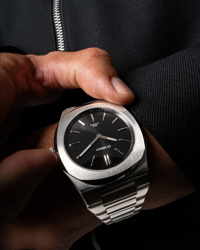 これは時計なのか、それともブレスレットなのか。D1 MILANO新作『DROP』 / 滴るような有機的フォルム、10月31日(金)発売 画像 8