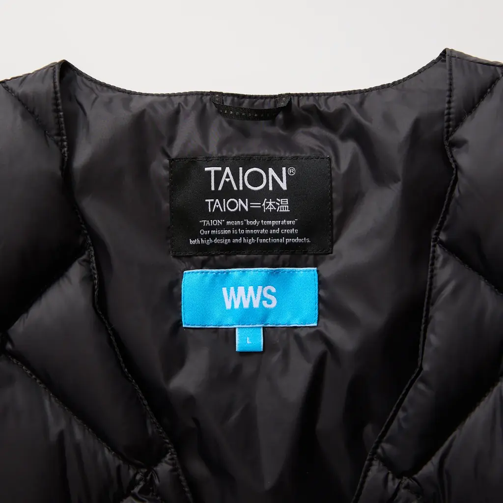 水道会社発祥のスーツに見える作業着「WWS」、10/31（金）TAION別注「WWS×TAION インナーダウンベスト」を販売開始！静電気軽減、後ろ身頃にウエスト調整機能を搭載 画像 10