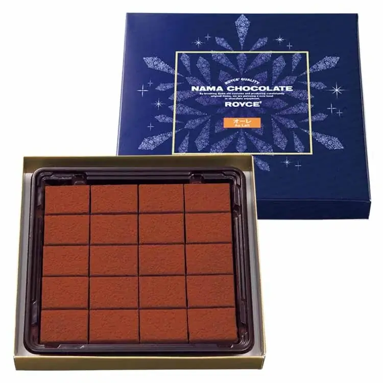 【ロイズ】パッケージにクリスマスの街並みを描いた生チョコレート[マイルドミルク](クリスマス)など、冬限定の生チョコレートを11月4日に発売。 画像 9