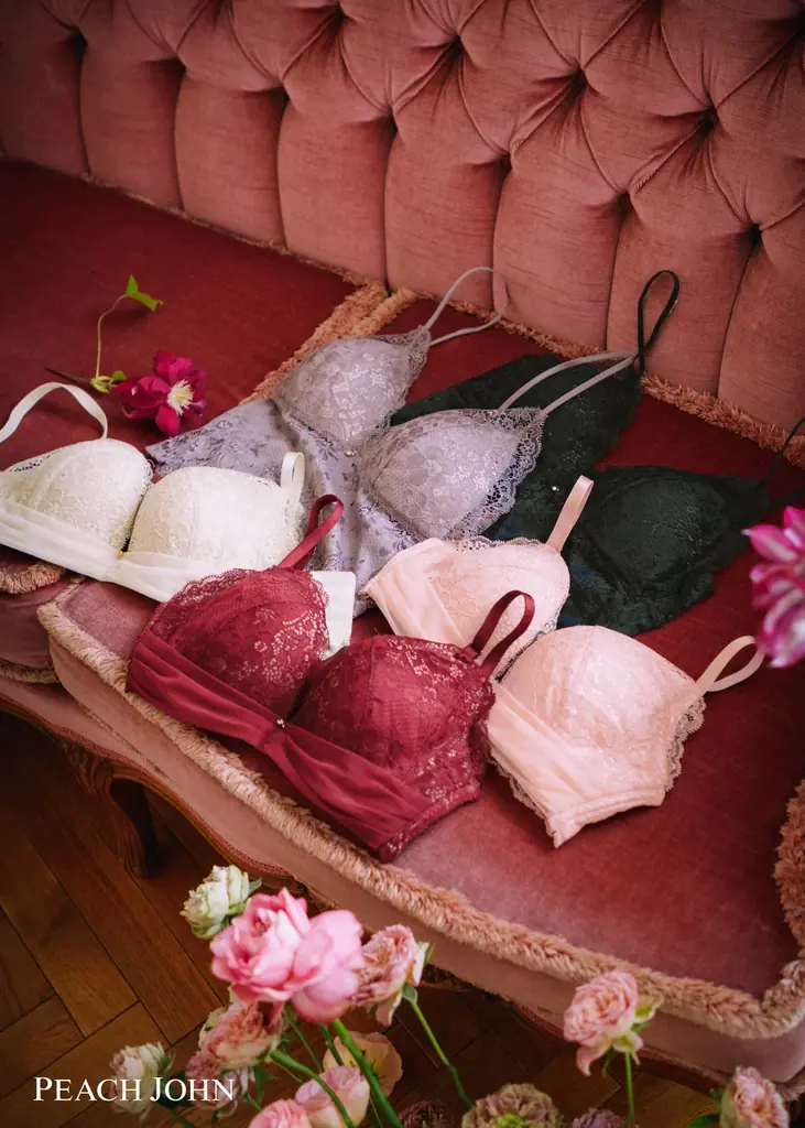 PEACH JOHN冬シーズンのビジュアルに森香澄が登場！心を奪うホリデーランジェリーコレクション 画像 6