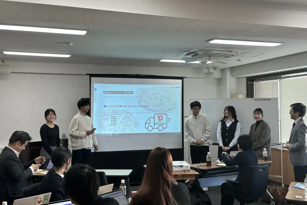 ピザーラ地産地消プロジェクト　神奈川県産 太刀魚と海苔を使った横浜市立大学コラボ『タチウオdeのりのり』　「浜大祭」で発売決定！ 画像 2