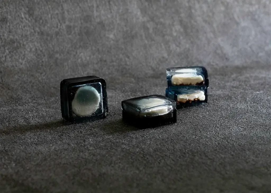 「和菓子ではない」ことから始まる、新しい菓子の時代。新ブランド『NOT WAGASHI』から、透明な「クリスタルチーズサンド」を発売。 画像 6