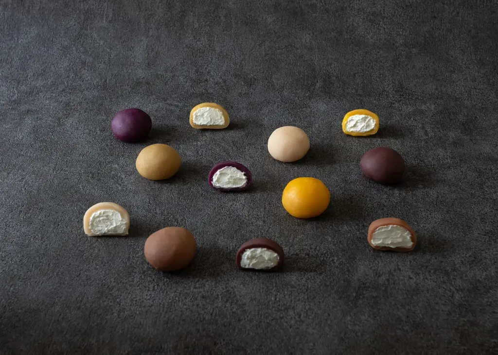 「和菓子ではない」ことから始まる、新しい菓子の時代。新ブランド『NOT WAGASHI』から、透明な「クリスタルチーズサンド」を発売。 画像 9