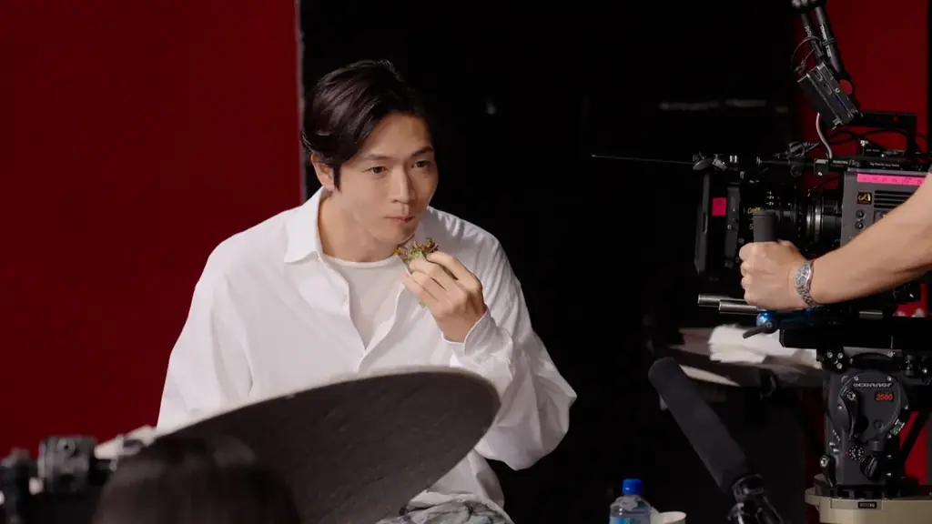 俳優・松下洸平さんを初起用！「こくうまキムチ」新TVCM 11月3日(月)より放映開始 画像 11