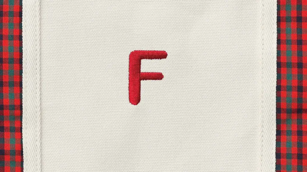 ファミリアから神戸・東京限定アイテムが東西異なるカラーで新登場！ ファミリア神戸本店・代官山店含む計4店舗で限定販売 発売を記念しイニシャル刺繍イベントを開催 画像 13