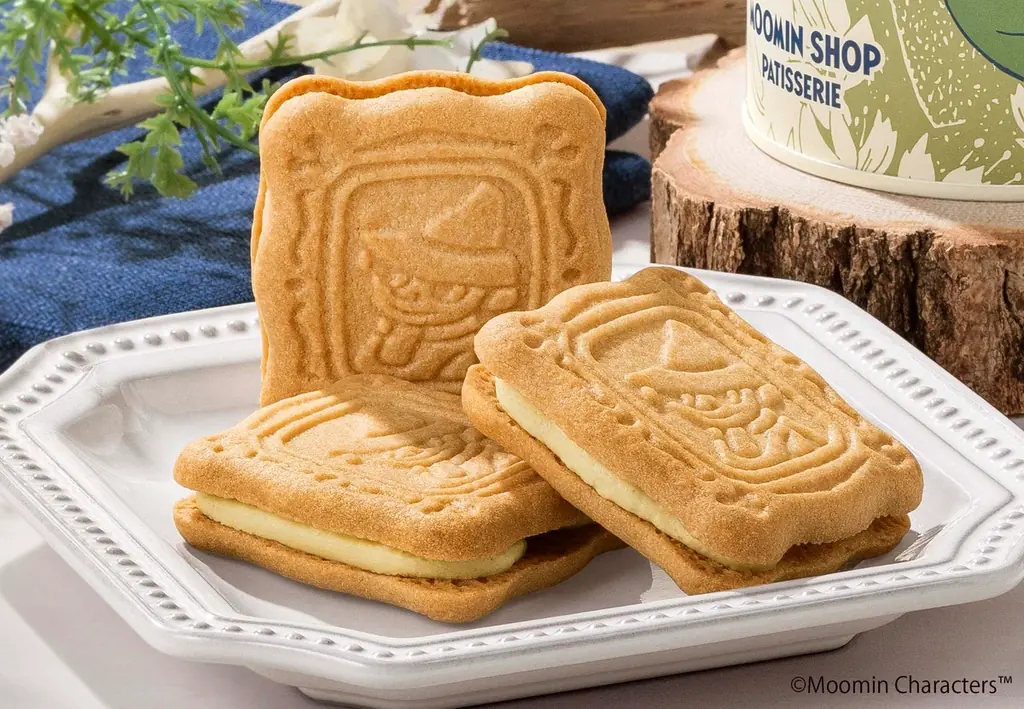 スナフキンの穏やかなひとときをそっと閉じ込めたクッキー缶が誕生。ムーミン公式パティスリー「ムーミンショップ パティスリー」 画像 4