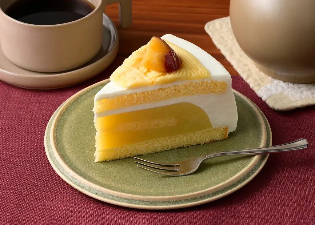 【銀座コージーコーナー】秋のお芋スイーツ、ずっしり満足できるケーキはどっち？「芋ようかんショート」vs「スイートポテトケーキ（紅はるか＆紅あずま）」 画像 2