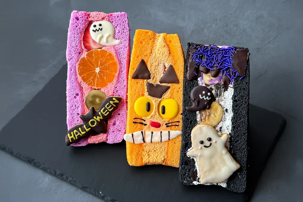 【食パンの概念、超えました】シフォンケーキで作る、フルーツ盛り盛り・超BIGな「ハロウィンフルーツサンド」10月31日限定復活！ 画像 3