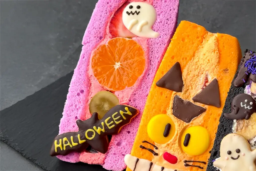 【食パンの概念、超えました】シフォンケーキで作る、フルーツ盛り盛り・超BIGな「ハロウィンフルーツサンド」10月31日限定復活！ 画像 4