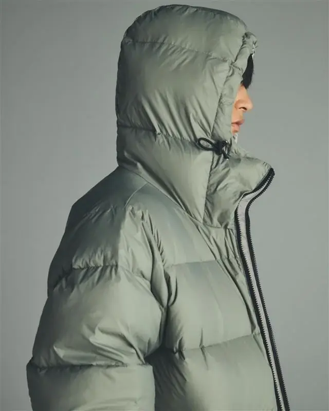 オンワード樫山「UNFILO（アンフィーロ）」×住友金属鉱山「SOLAMENT®」近赤外線を吸収し、発熱させる機能素材を採用した新アウター11月1日（土）発売 画像 2