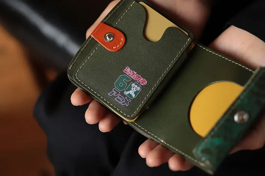 『ジャングル大帝』レオとパンジャがミニ財布に！革職人が上質なレザーを使いハンドメイド。11/3「まんがの日」に登場です。 画像 7