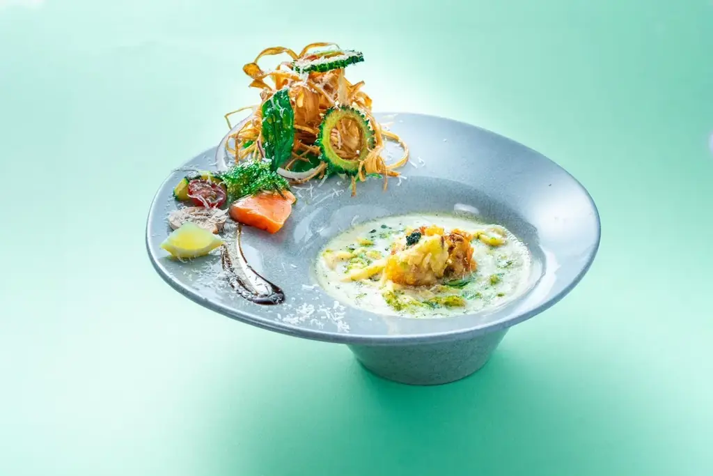 【沖縄・首里に新店舗OPEN】フレンチソーキそば専門店「Salmon Noodle 3.0 首里店」2025年11月1日（土）グランドオープン 画像 7